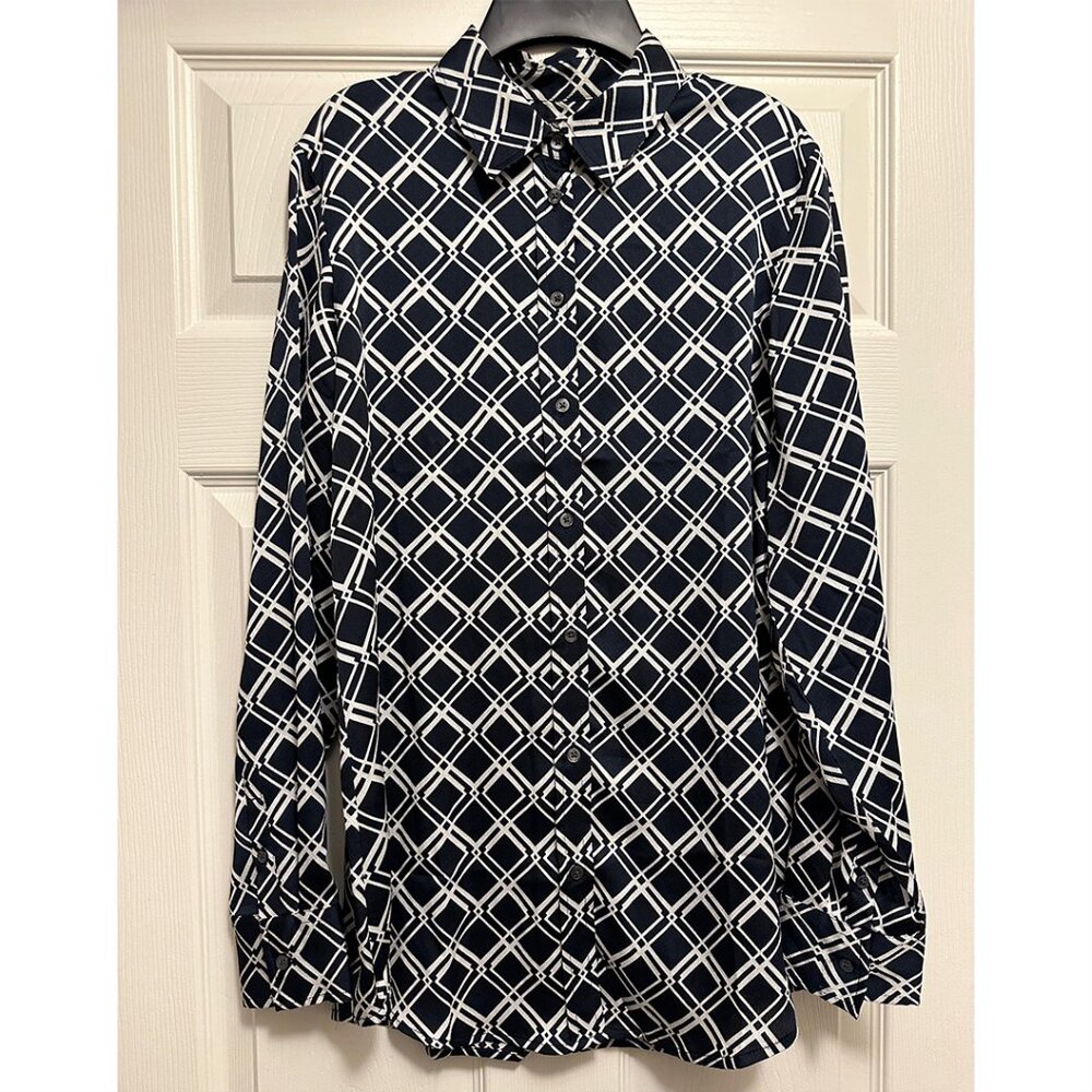 Banana Republic Women's Dillon Classic Fit Shirt, Size Medium, Navy and White
